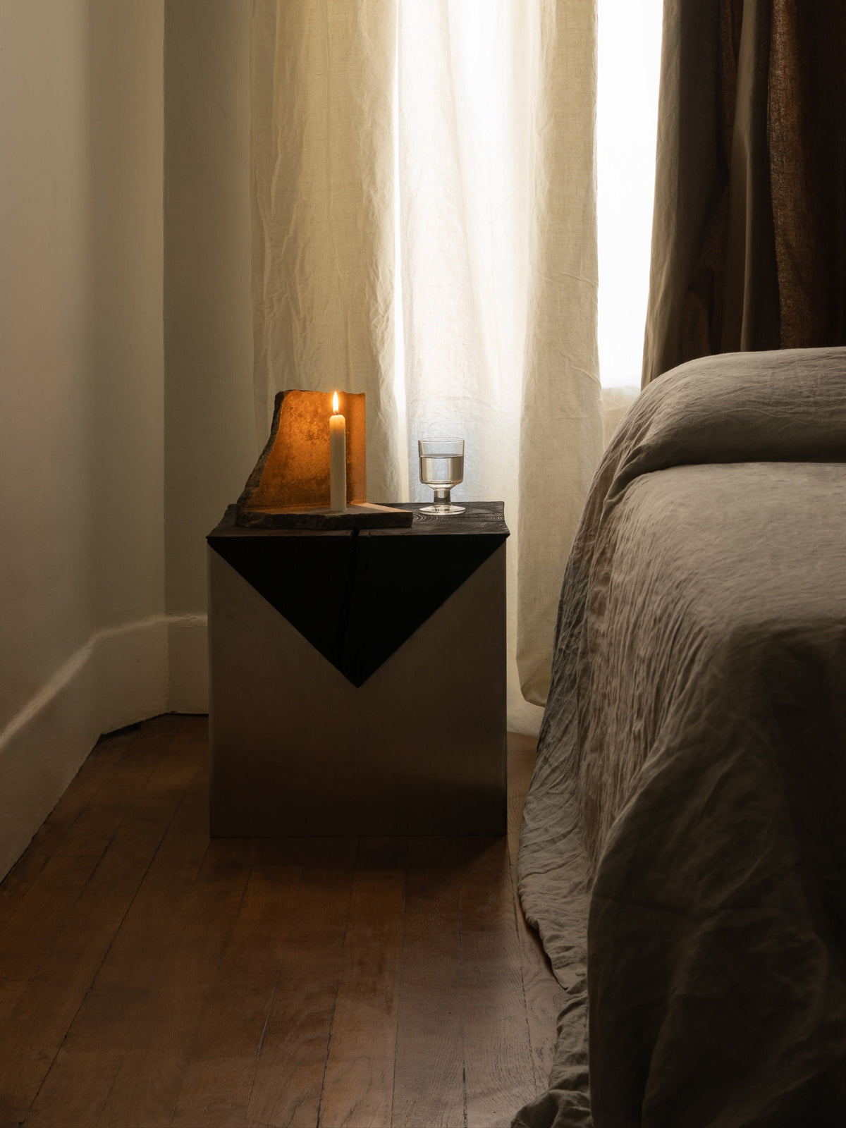 SIDE TABLE ( 07 )