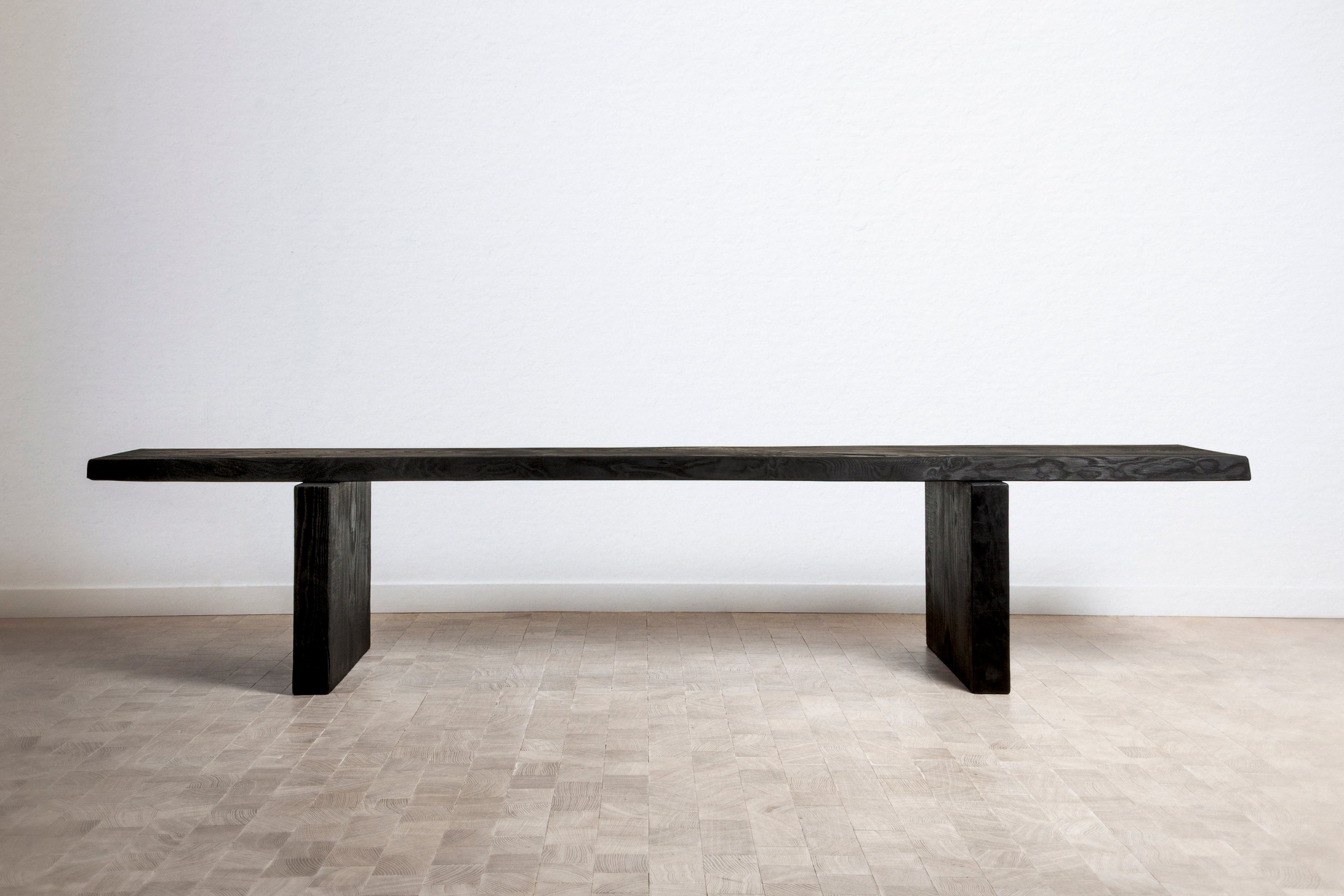 BENCH ( 01 )